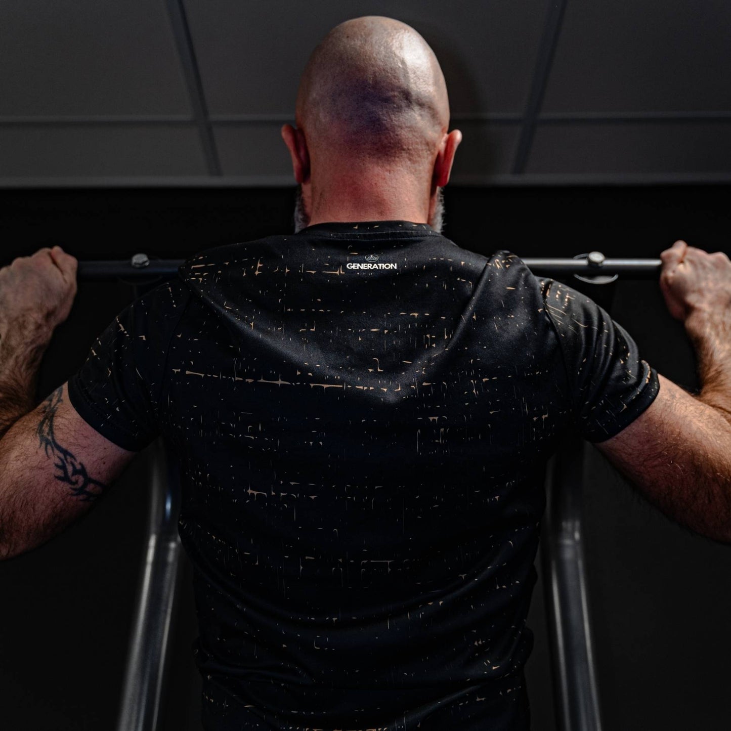 FITNESS TEE